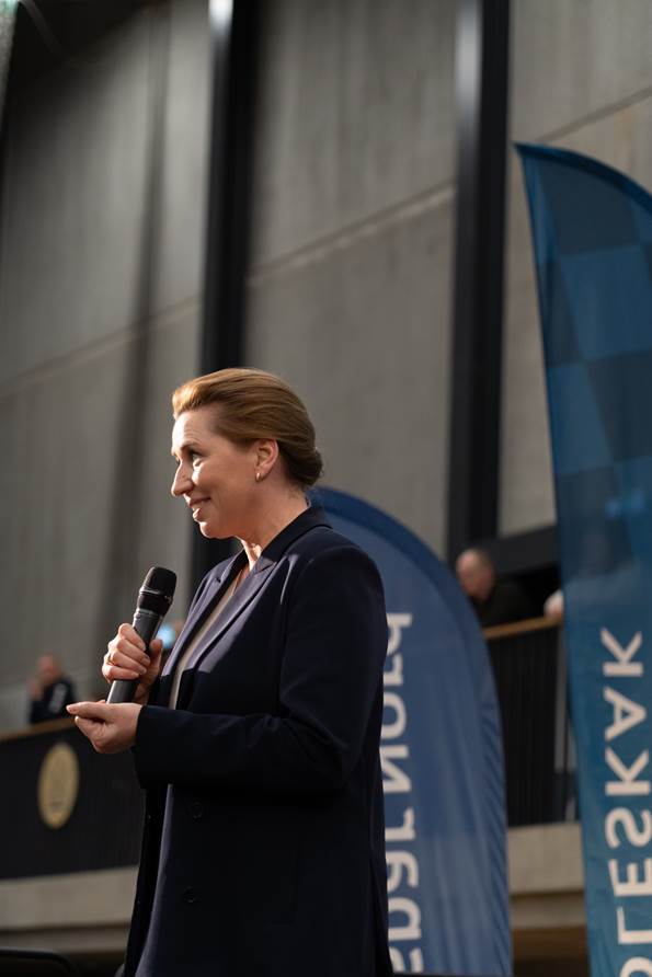 Statsminister Mette Frederiksen holder tale ved Landsfinalen i Skolernes Skakdag