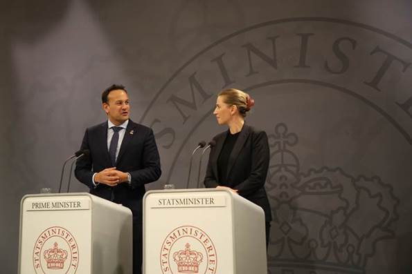 Statsminister Mette Frederiksen og Irlands premiereminister Leo Varadkar holder pressemøde i Spejlsalen