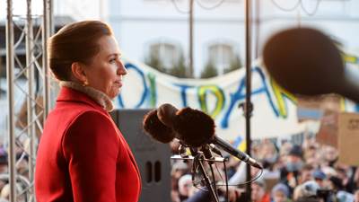 Statsminister Mette Frederiksen holder tale ved demonstration for Ukraine